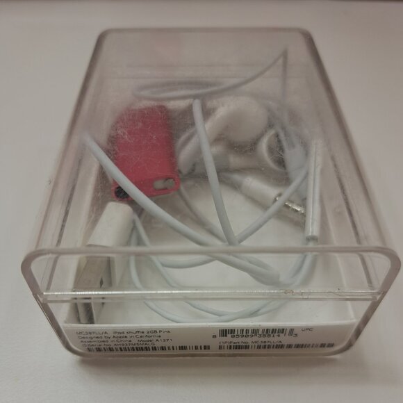 1X Apple IPod Shuffle 3rd Generation Pink 2gb Very Good To Like New - Picture 2 of 16